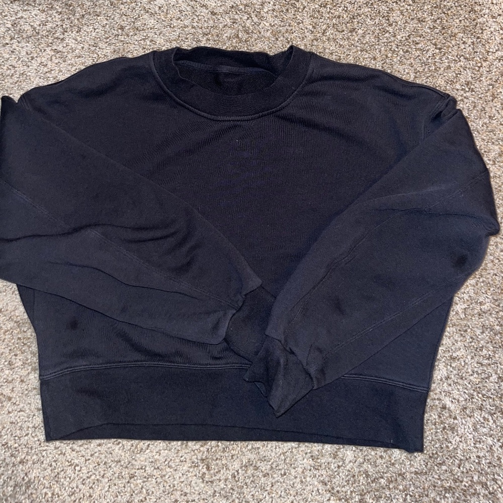 Perfectly oversized cropped crew